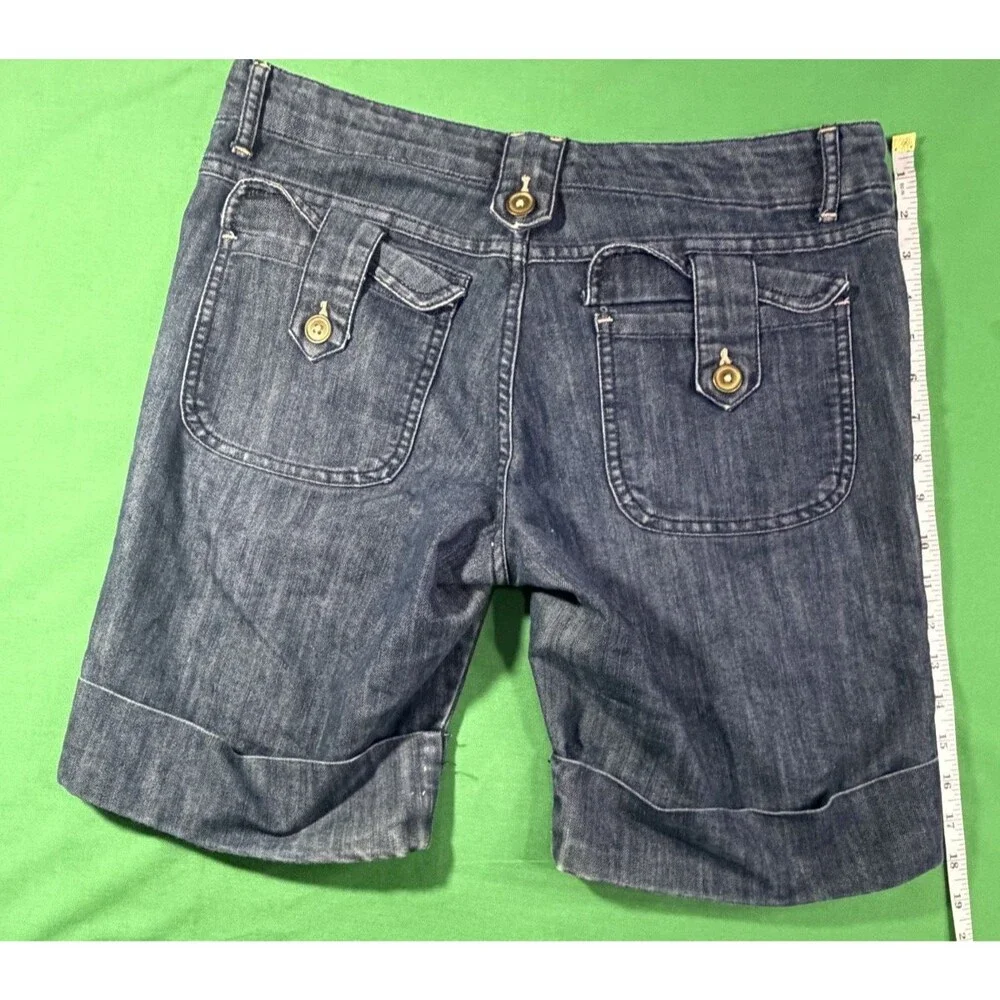 Lee Denim Shorts Women’s Size 8M Dark Wash Cuffed One True Fit Stretch Casual